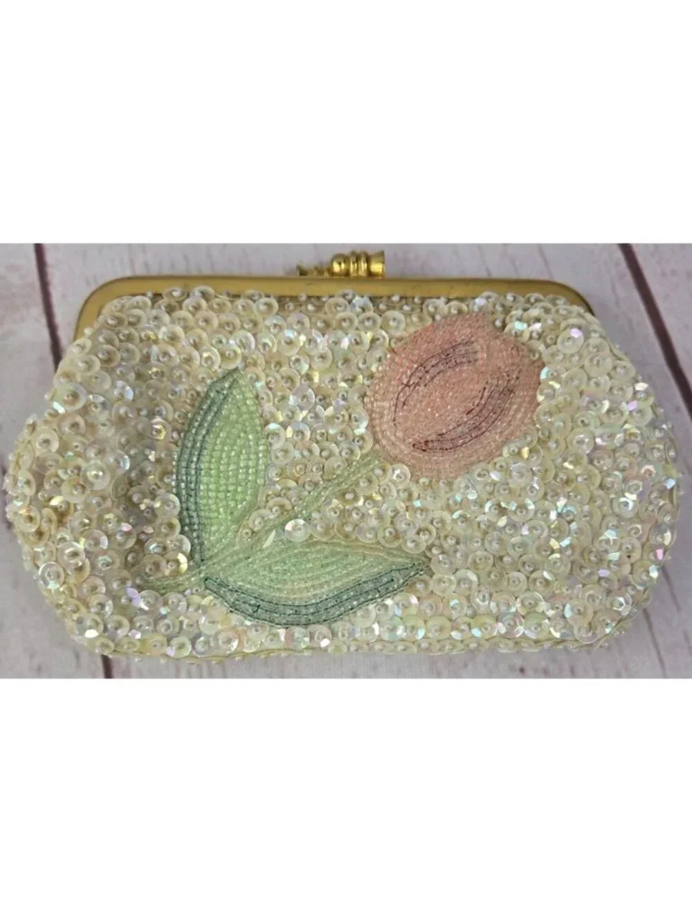 Vtg Sequined Bead Opalescent Framed Coin Purse Tulip Kiss Lock Hong Kong
